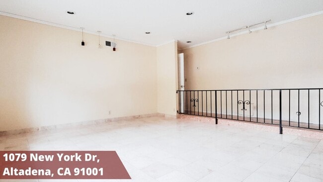 Building Photo - 1079 New York Dr