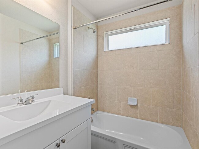 Building Photo - 10410 Waverunner