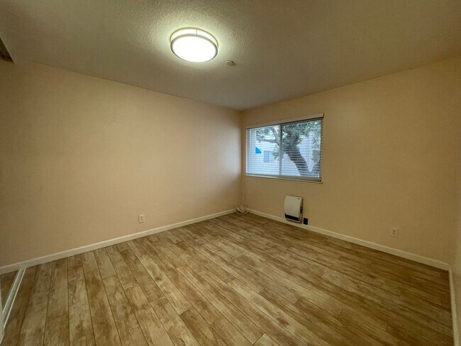 Building Photo - 1910 Barrymore Common #A, Fremont, CA 94538