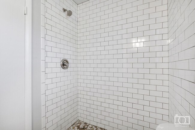 Building Photo - Hatfield Triplex 2