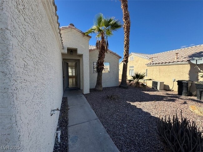 Building Photo - 3621 Covewick Dr