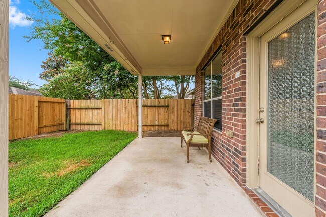 Building Photo - 29902 Legends Ridge Dr
