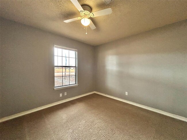 Building Photo - 510 Powell Dr