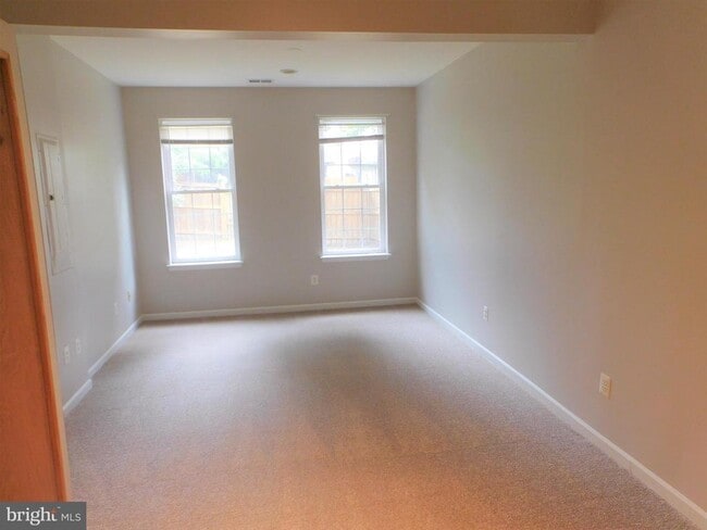 Building Photo - 907 Serenity Grove Terrace