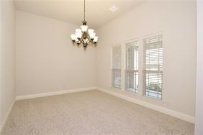 Building Photo - 1412 Roadrunner Dr