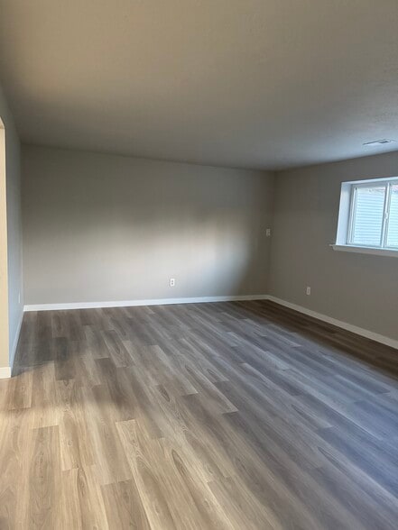 Living room - 1822 W Nez Perce St
