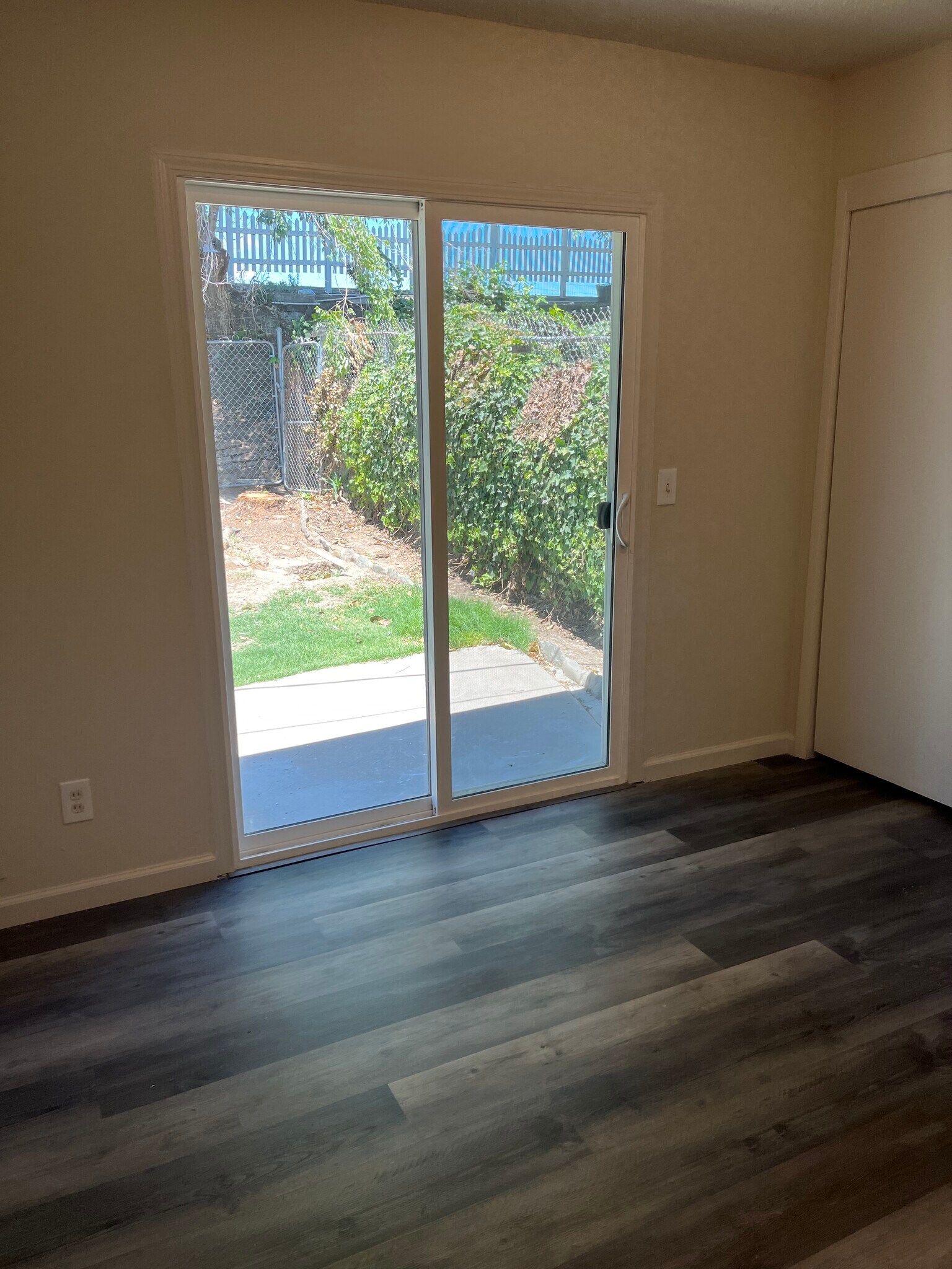 Building Photo - 3976 Mission Rd