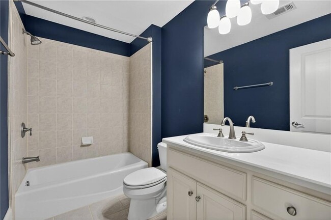 Building Photo - 3475 Roxboro Rd NE