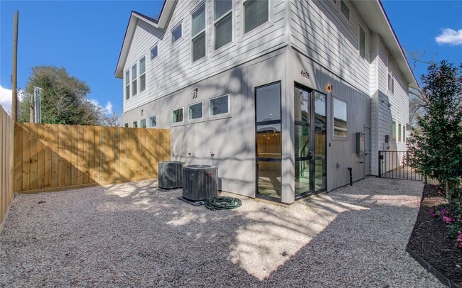 Building Photo - 4605 Edison St