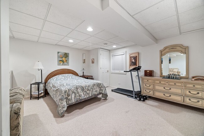 Building Photo - 32504 Millstone Cir
