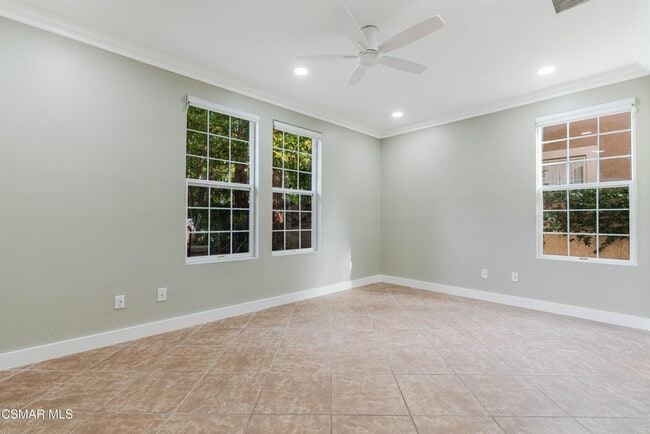 Building Photo - 504 Rustic Hills Dr