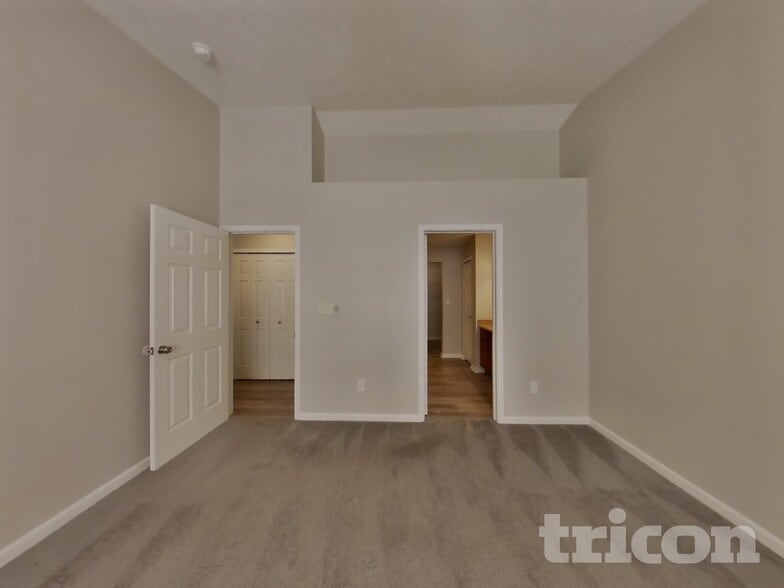 Building Photo - 2497 Foxtail Dr