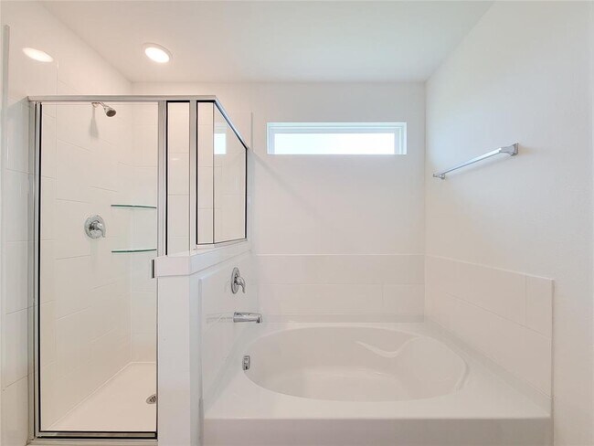 Building Photo - 166 Longhorn Run Dr