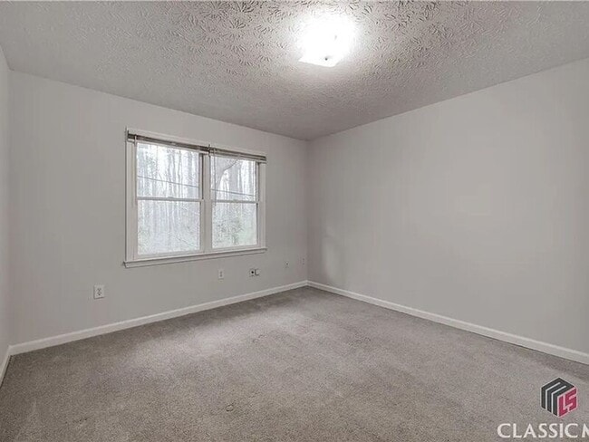 Building Photo - 209 Highland Park Dr