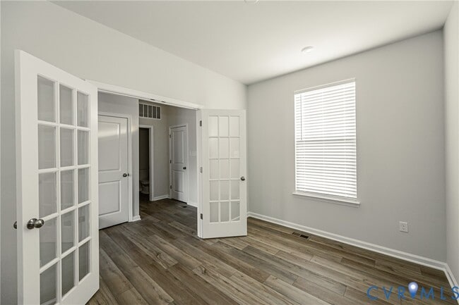 Building Photo - 6467 Fennec Run