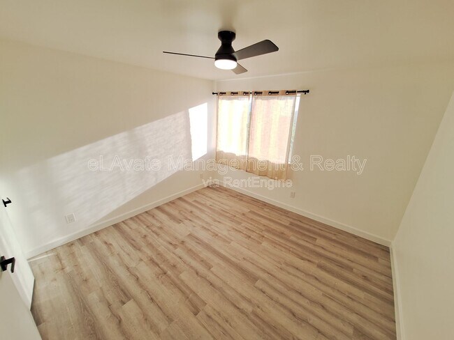Building Photo - 11744 Runnymede St