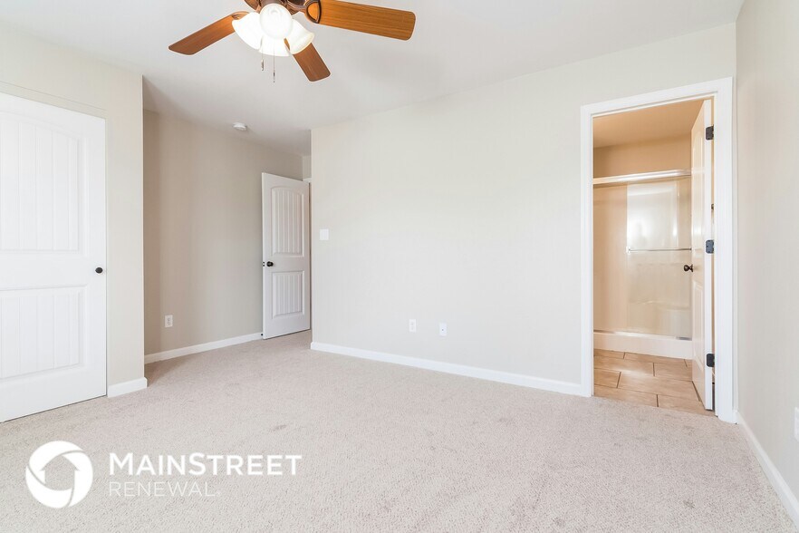 Building Photo - 300 Andy Habsieger St