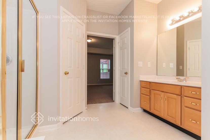 Building Photo - 16019 Lavenham Rd