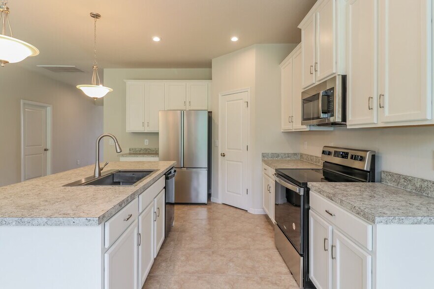 Building Photo - 18424 Hunters Meadow Walk
