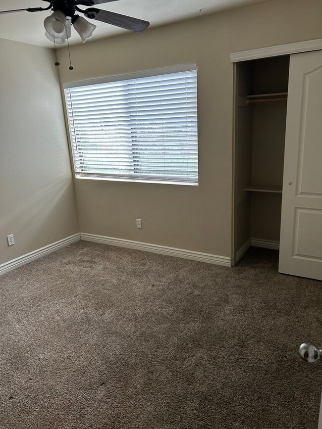 Building Photo - Beautiful Flagstaff Condo