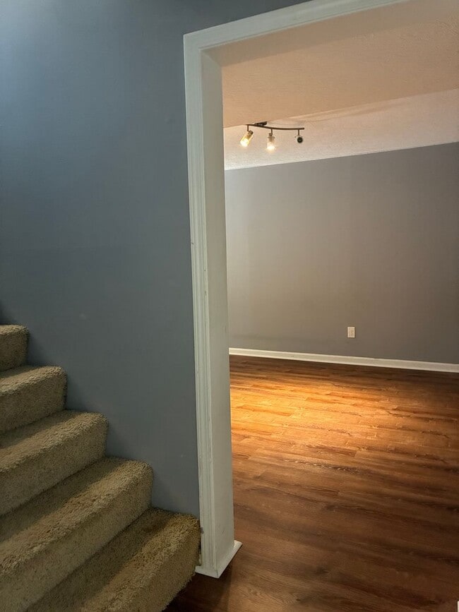 Building Photo - **ELIZABETHTOWN INDEPENDENT SCHOOL DISTRICT**