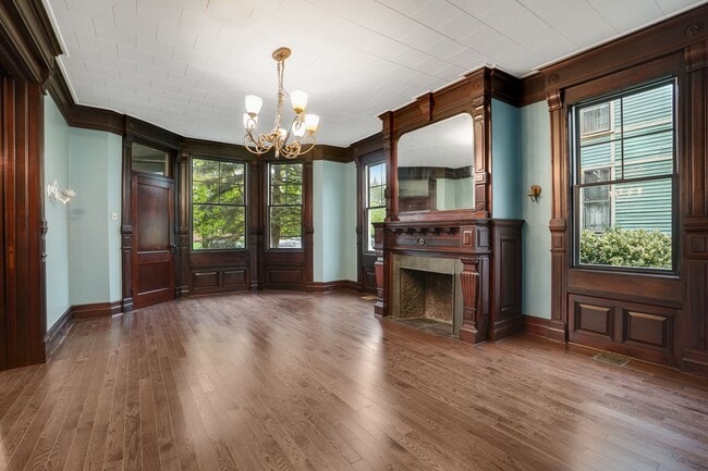 Building Photo - 1 Franklin Pl