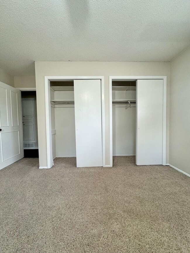 Building Photo - Coming Available June 2025 - 3-Bedroom Hom...