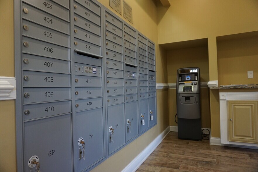 Building Photo - 4330 Hartwick road