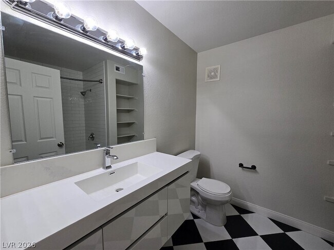 Building Photo - 7885 W Flamingo Rd