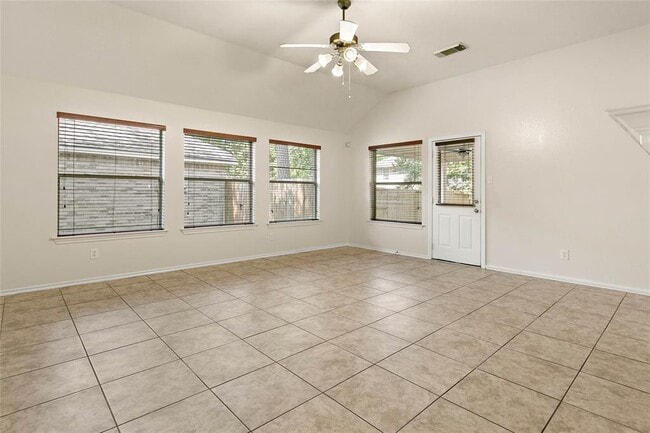 Building Photo - 27 N Regan Mead Cir