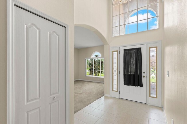 Building Photo - 11303 Village Brook Dr