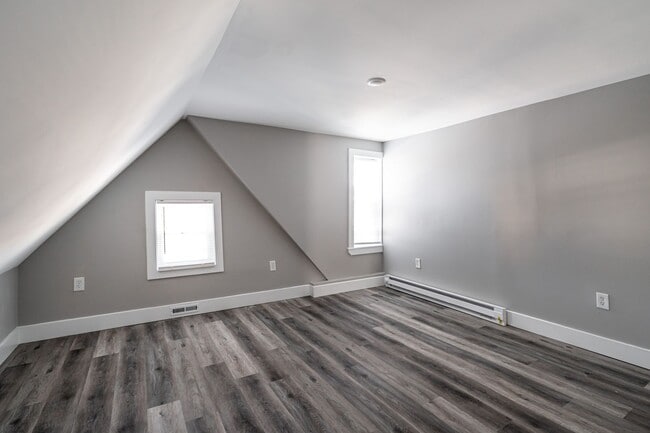 Building Photo - Rare Frederick Townhouse Unit - across from Whole Foods, St. Mary's, Bradford Beach