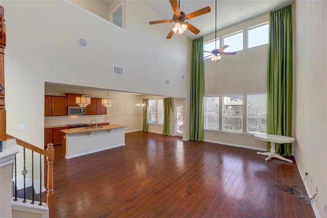Building Photo - 16105 Travesia Way