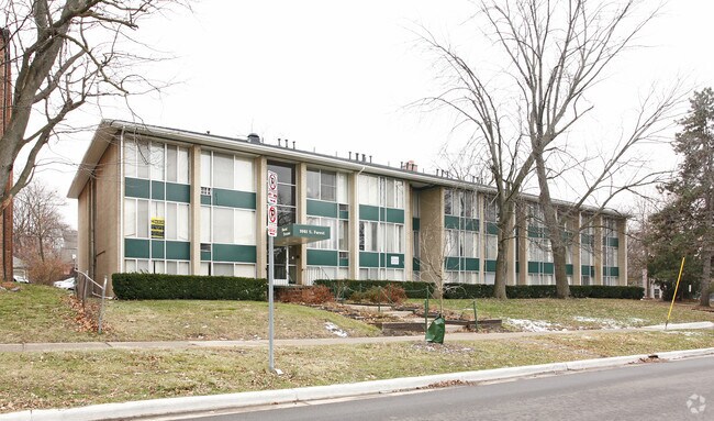 Primary Photo - Forest Terrace