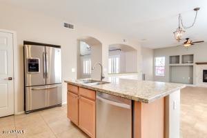 Building Photo - 1341 S 173rd Ln