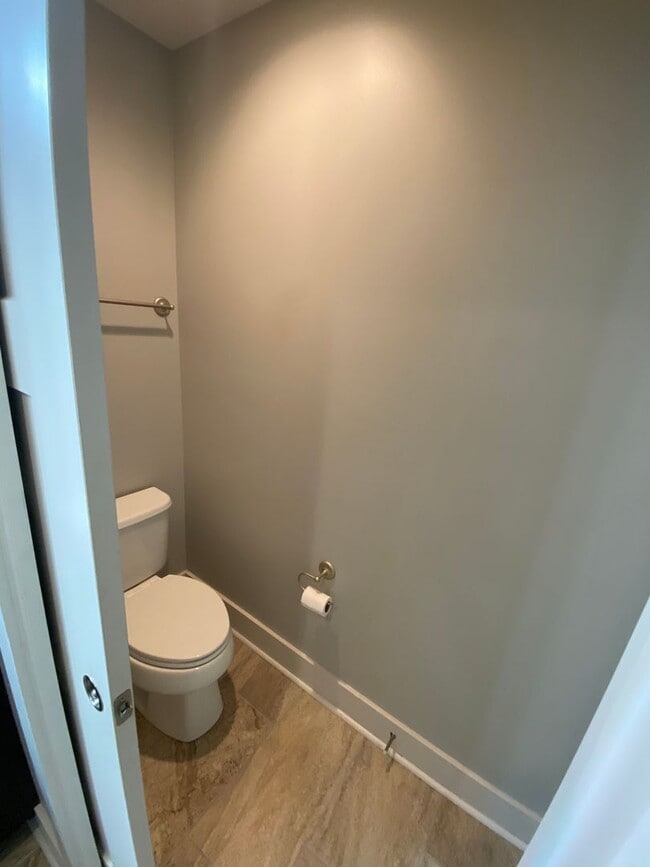 Building Photo - 602 Mariner Way