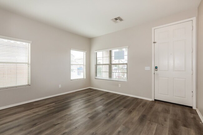 Building Photo - 30783 N Karen Ave