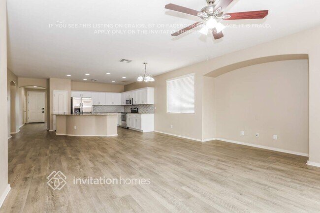 Building Photo - 11855 W Monte Vista Rd