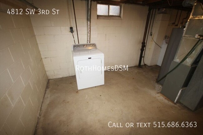 Building Photo - 4812 SW 3rd St