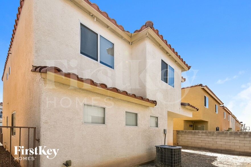 Building Photo - 4047 Morning Peace St