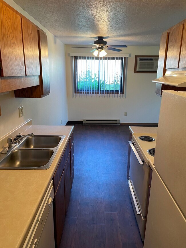 Floorplan - Campus Edge Apartments