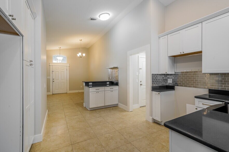 Building Photo - 3149 Castle Rock Cir