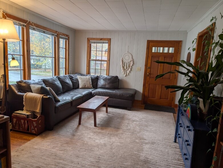 Living Room - 312 Wood St