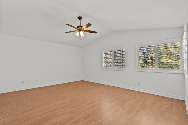 Building Photo - 7231 Spring Ct