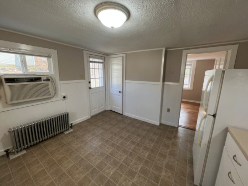 Building Photo - 506 Stafford Rd