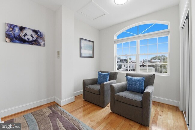 Building Photo - 56 Adams St NW