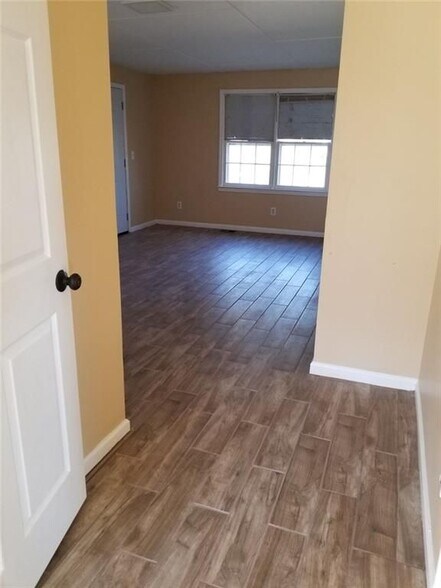 Building Photo - 4561 Braselton Hwy