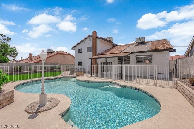 Building Photo - 6320 Peppermill Dr