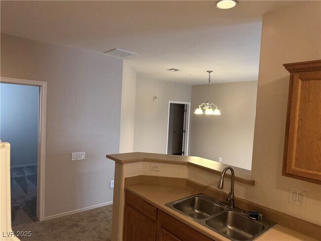 Building Photo - 6635 Flaminian Ln