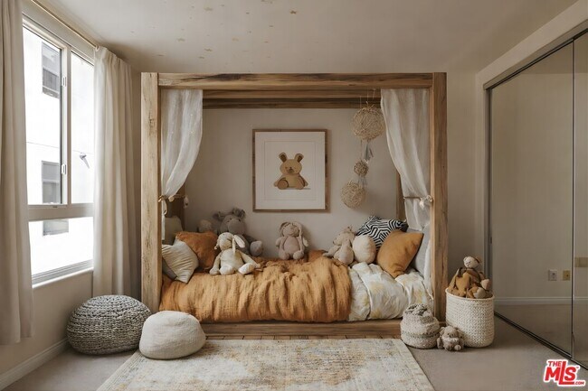 Building Photo - 2030 S Bentley Ave